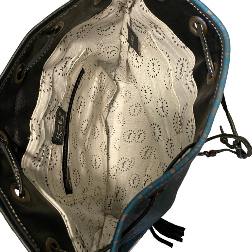 Myra BAG PERIWINKLE BUCKET BAG | Leather and Fur Bag - Picture 10 of 10